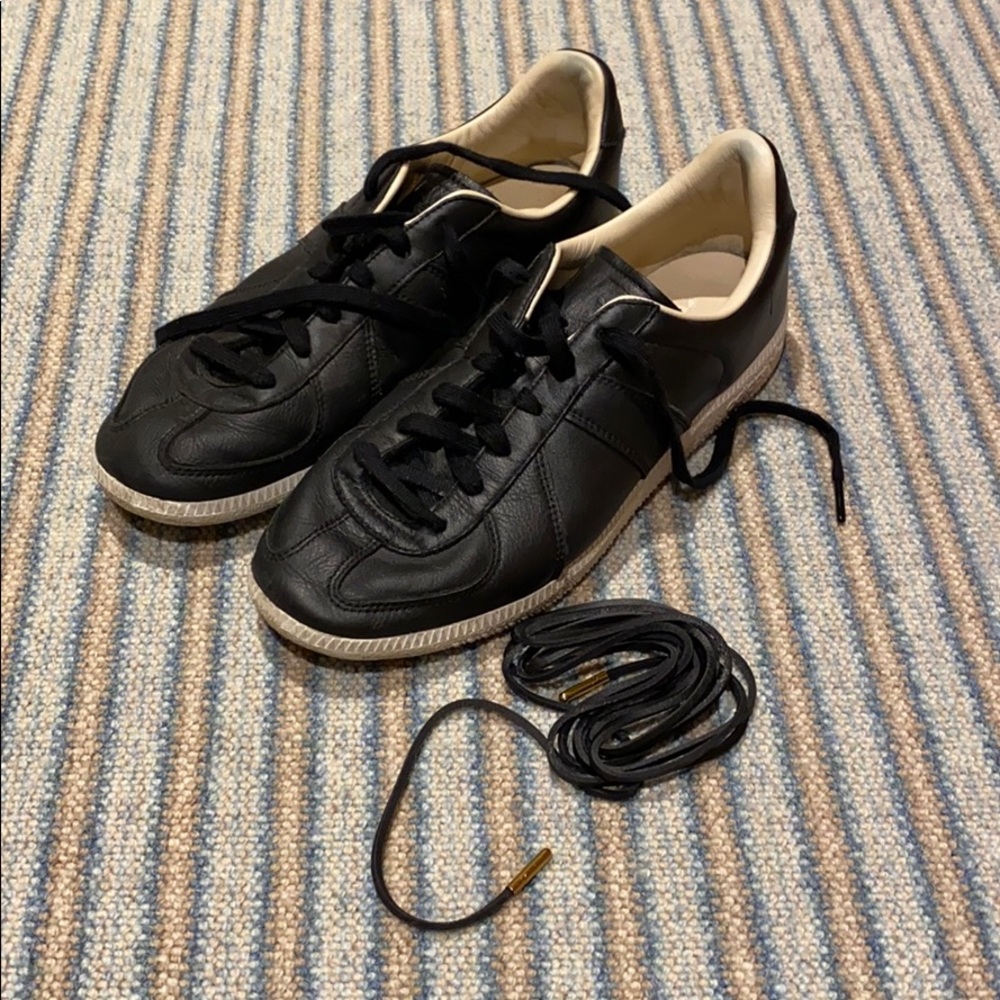 Adidas BW Army Black size 11 (fits like 10.5)